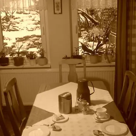 Cecey Vendeghaz Bed and Breakfast Έγκερ