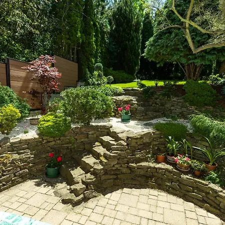 Cecey Vendeghaz Bed and Breakfast 3*