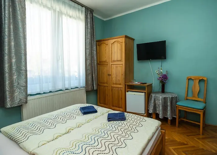 Cecey Vendeghaz Eger