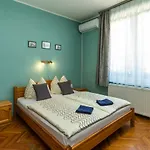 Bed & Breakfast Cecey Vendeghaz