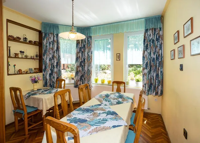 Frühstückspension Cecey Vendeghaz 3*