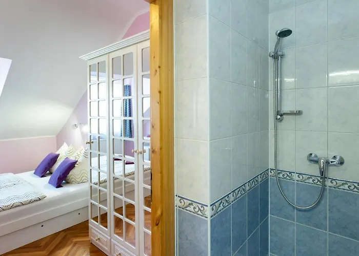 Cecey Vendeghaz Frühstückspension 3*